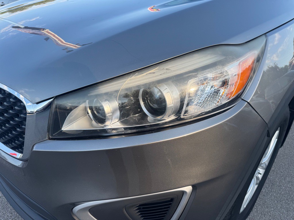2016 Kia Sorento Image 8