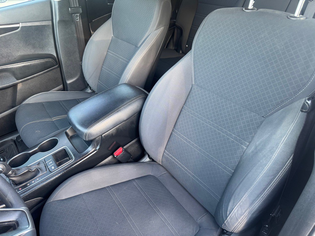2016 Kia Sorento Image 12