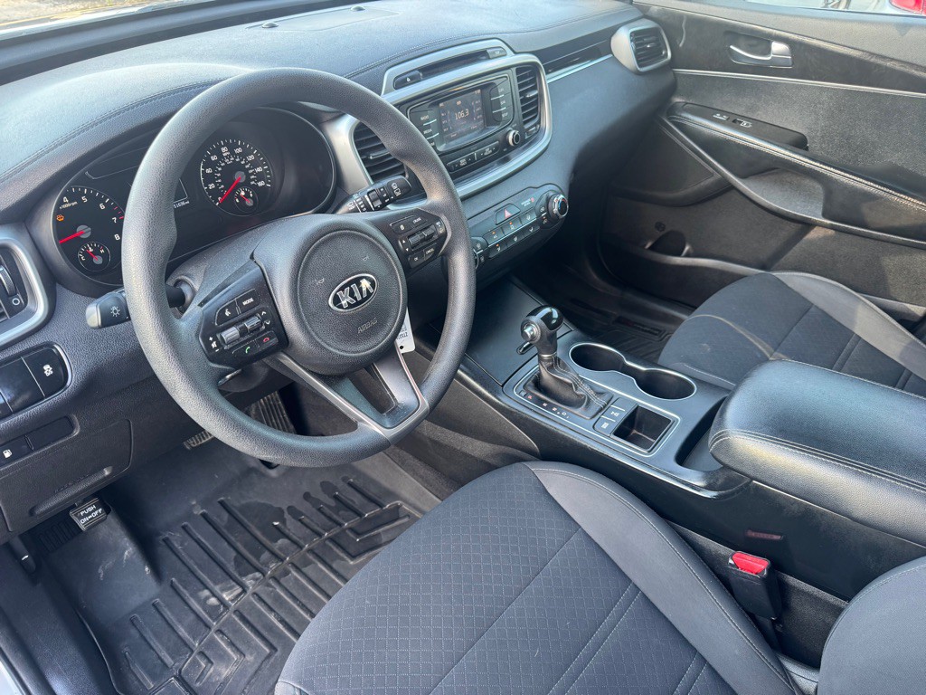 2016 Kia Sorento Image 13