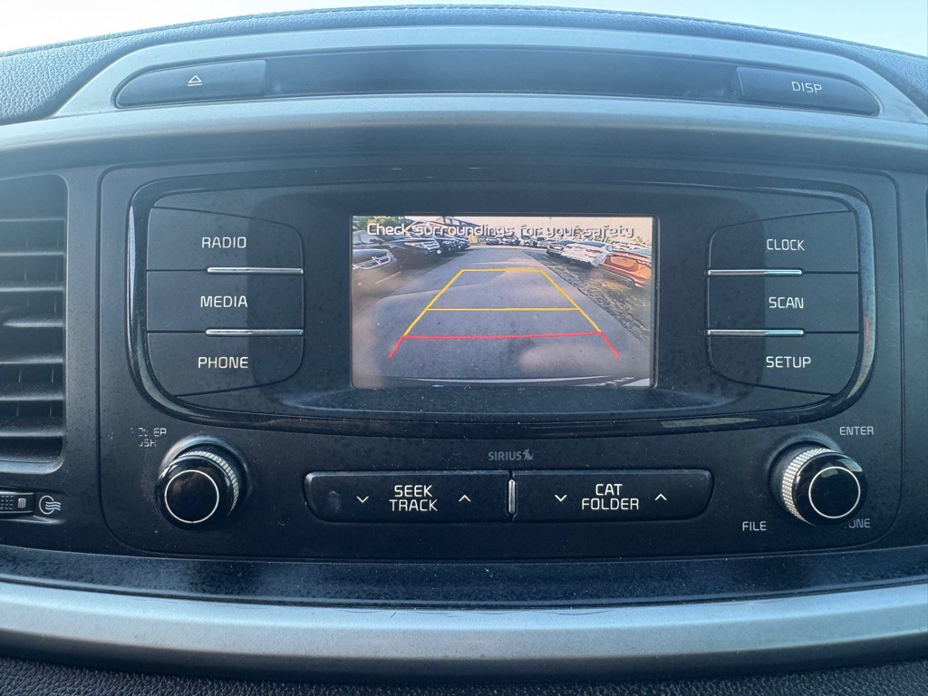 2016 Kia Sorento Image 18