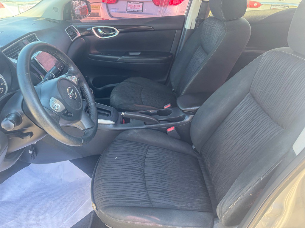 2019 Nissan Sentra Image 12