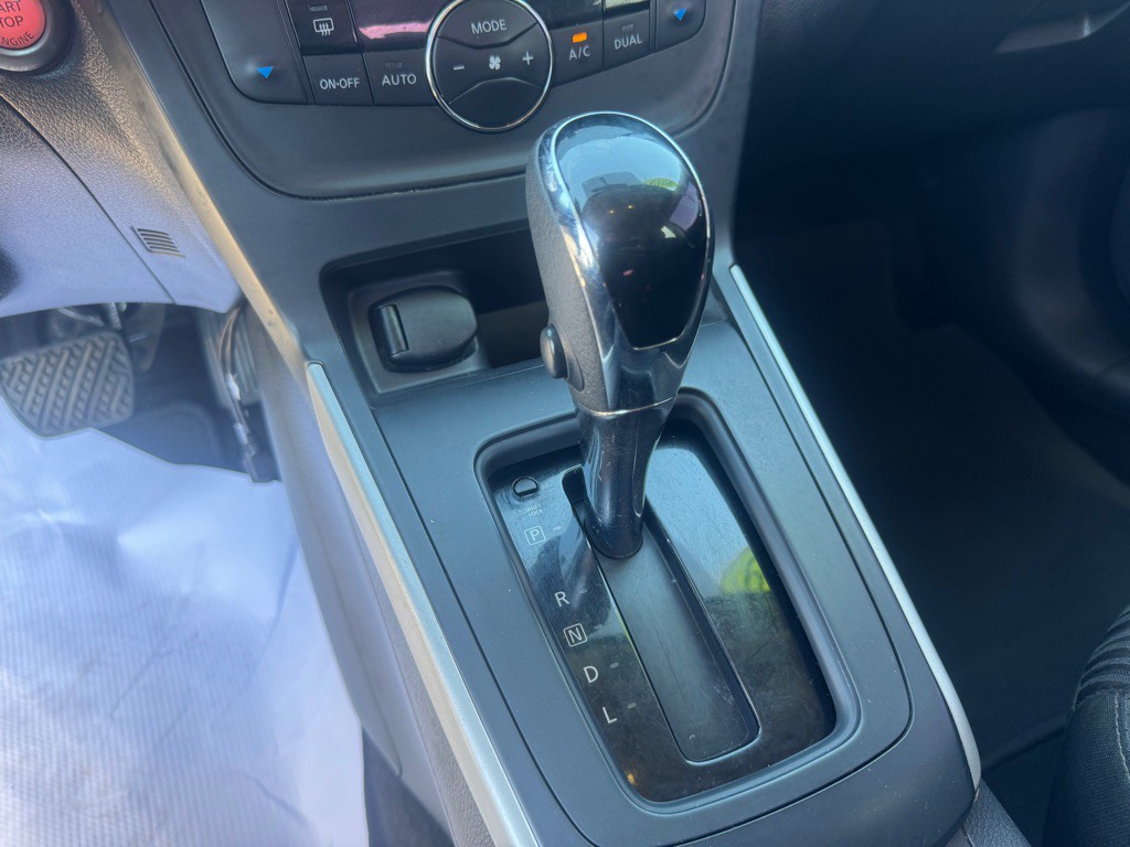 2019 Nissan Sentra Image 17