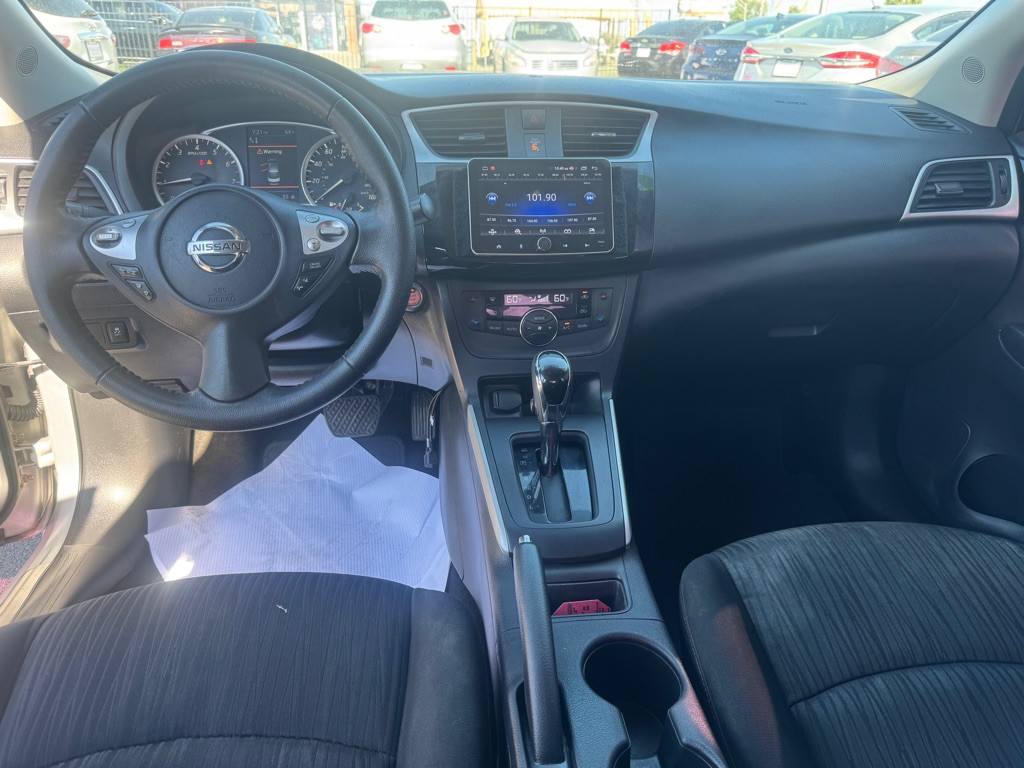 2019 Nissan Sentra Image 19