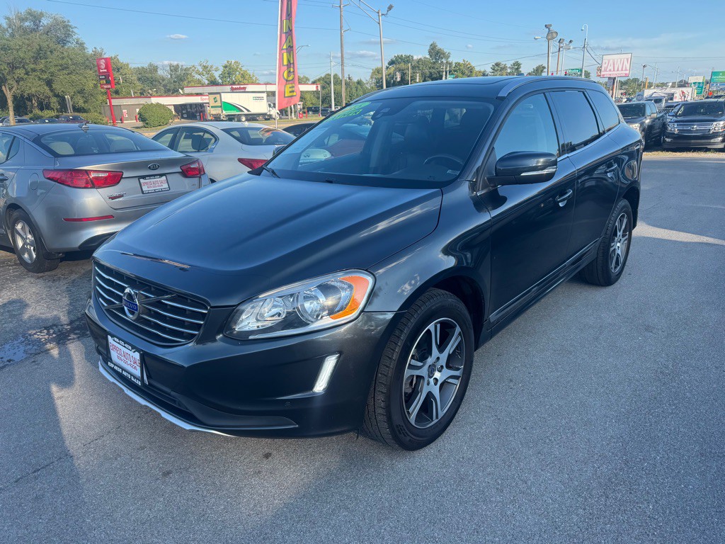 2015 Volvo XC60 Image 1