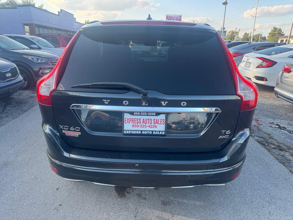 2015 Volvo XC60 Image 6