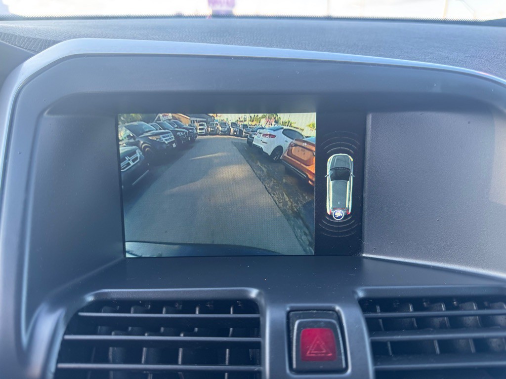 2015 Volvo XC60 Image 19
