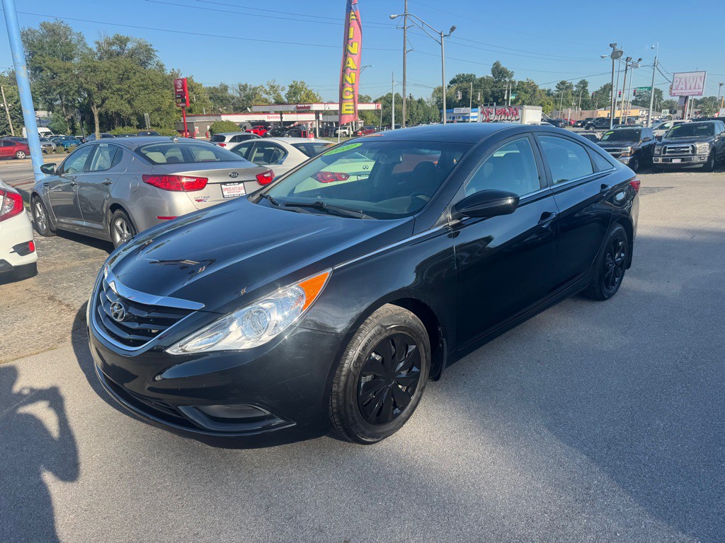 2012 Hyundai Sonata Image 1