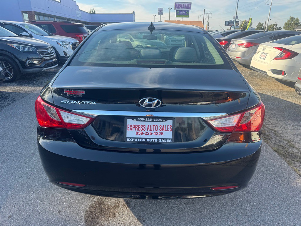 2012 Hyundai Sonata Image 5