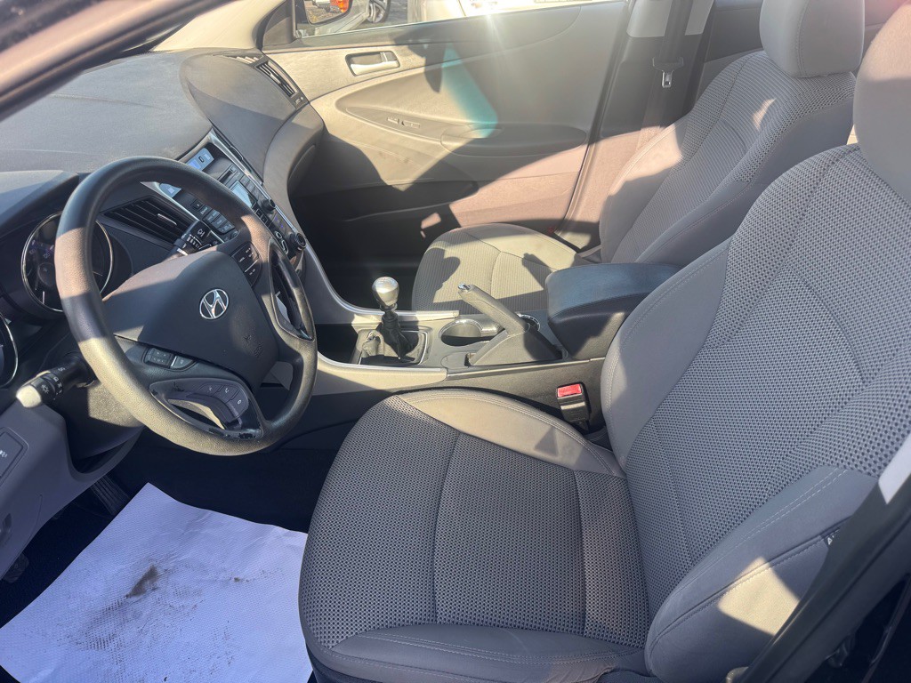 2012 Hyundai Sonata Image 10
