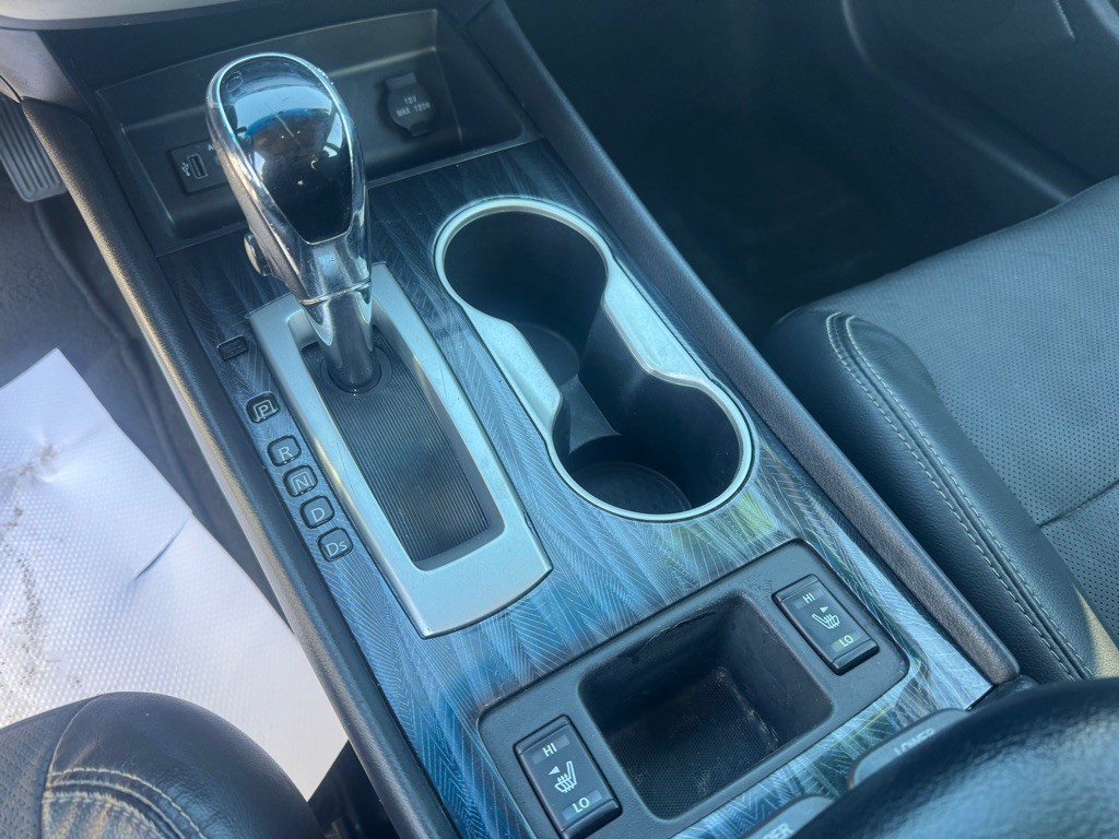 2017 Nissan Altima Image 19