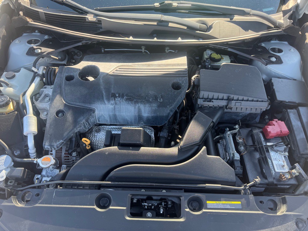 2017 Nissan Altima Image 24