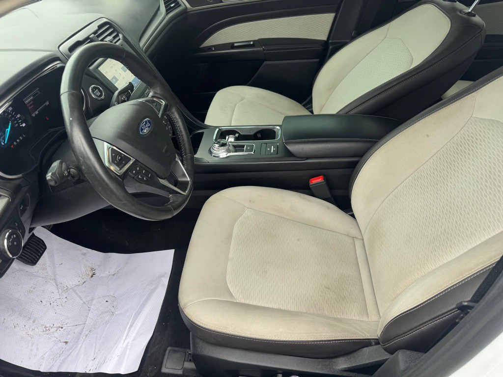 2020 Ford Fusion Image 10