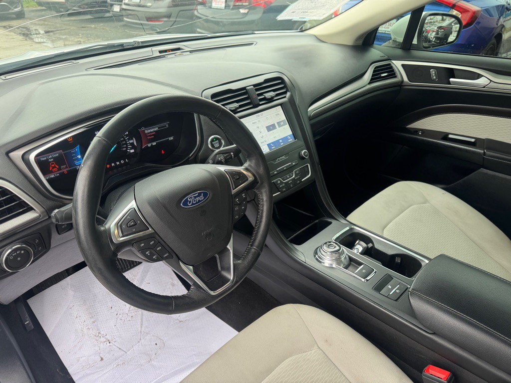 2020 Ford Fusion Image 13