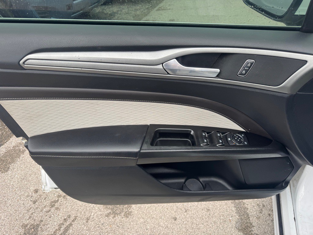 2020 Ford Fusion Image 20