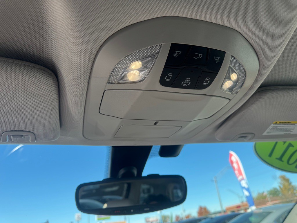 2017 Chrysler Pacifica Image 19