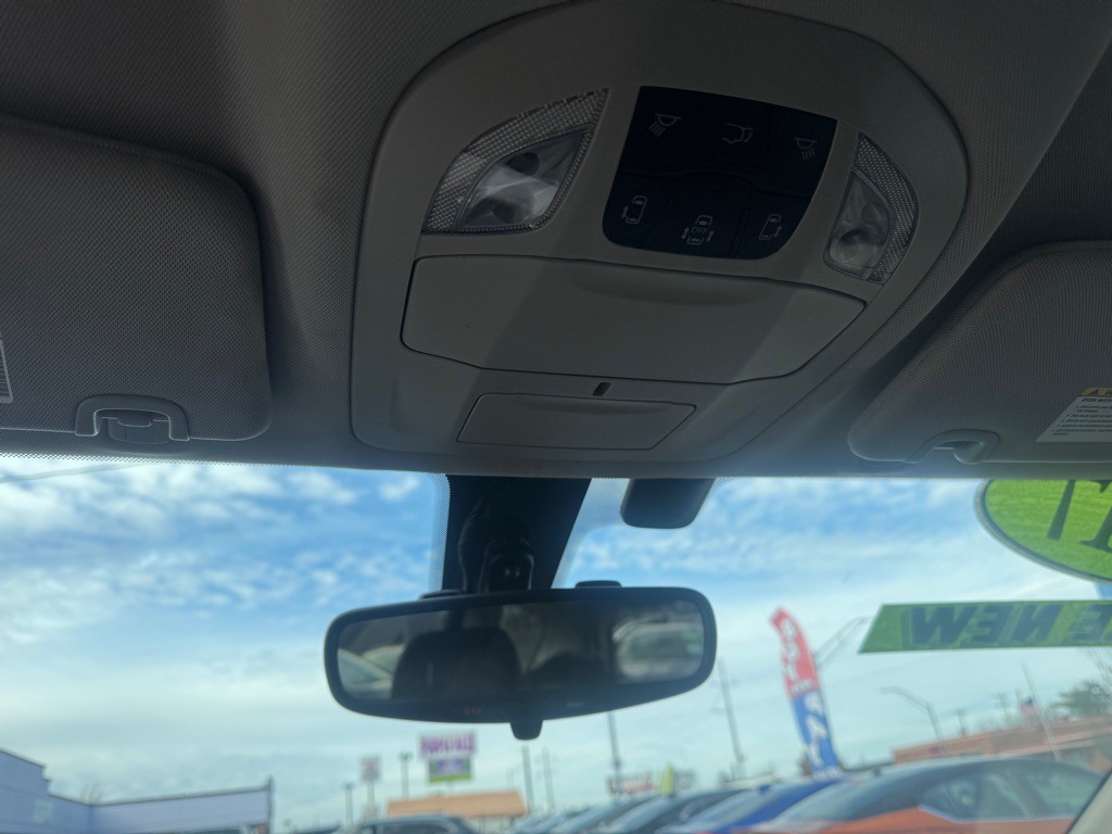 2017 Chrysler Pacifica Image 15