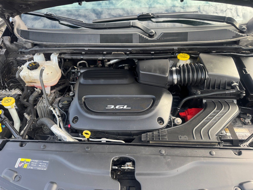 2017 Chrysler Pacifica Image 23