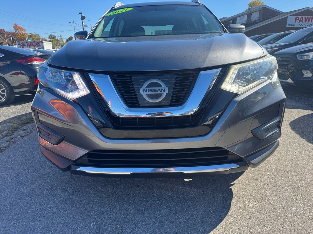 2017 Nissan Rogue Image 3