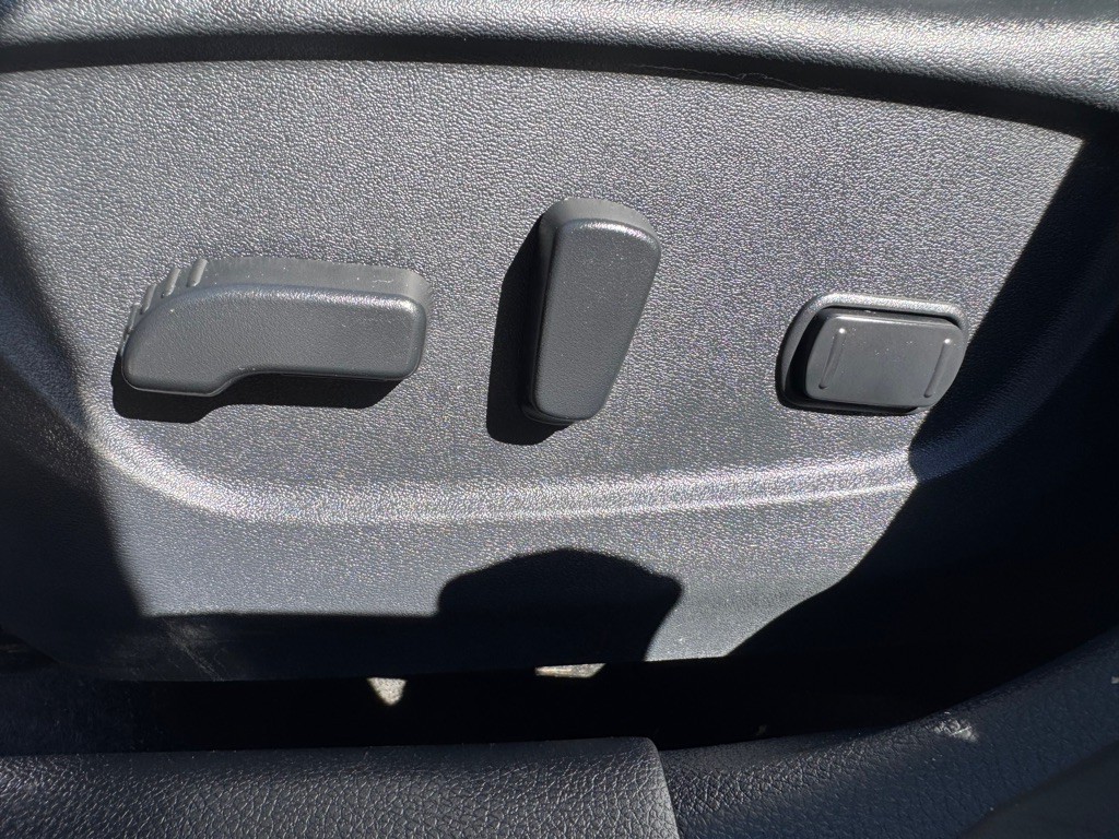 2017 Nissan Rogue Image 15