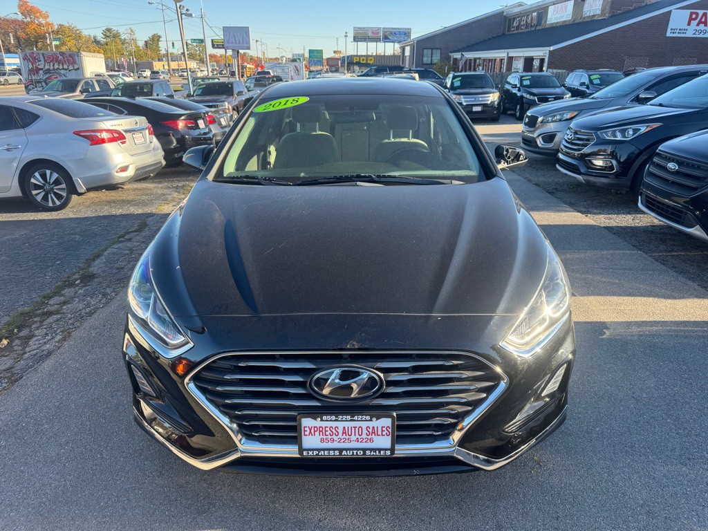 2018 Hyundai Sonata Image 2