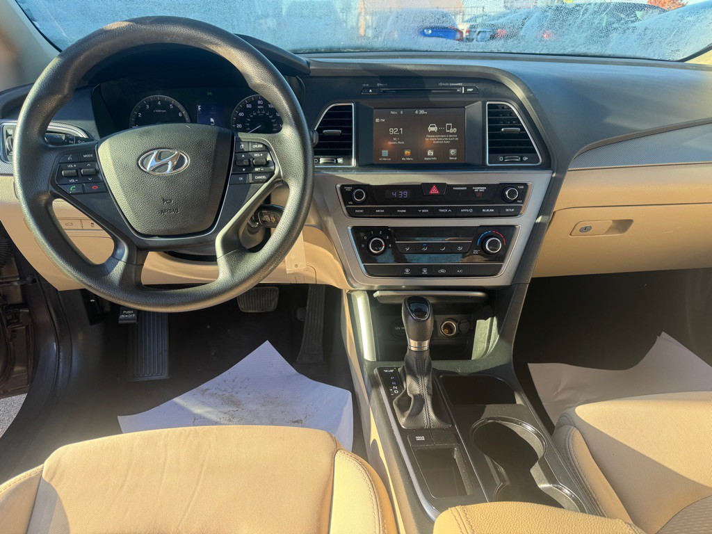 2016 Hyundai Sonata Image 19