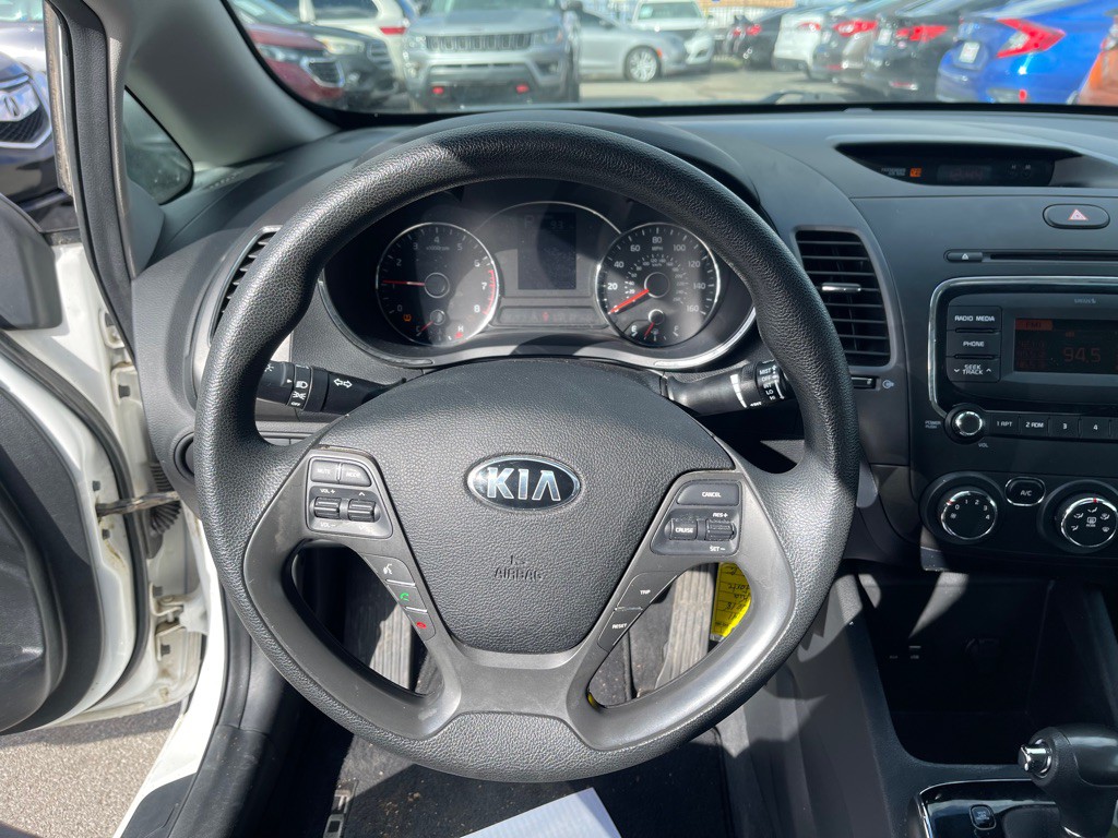 2018 Kia Forte Image 11