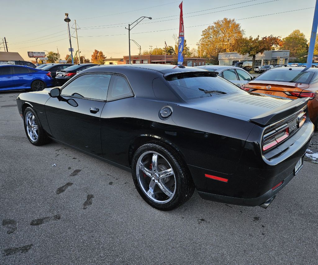 2016 Dodge Challenger Image 8
