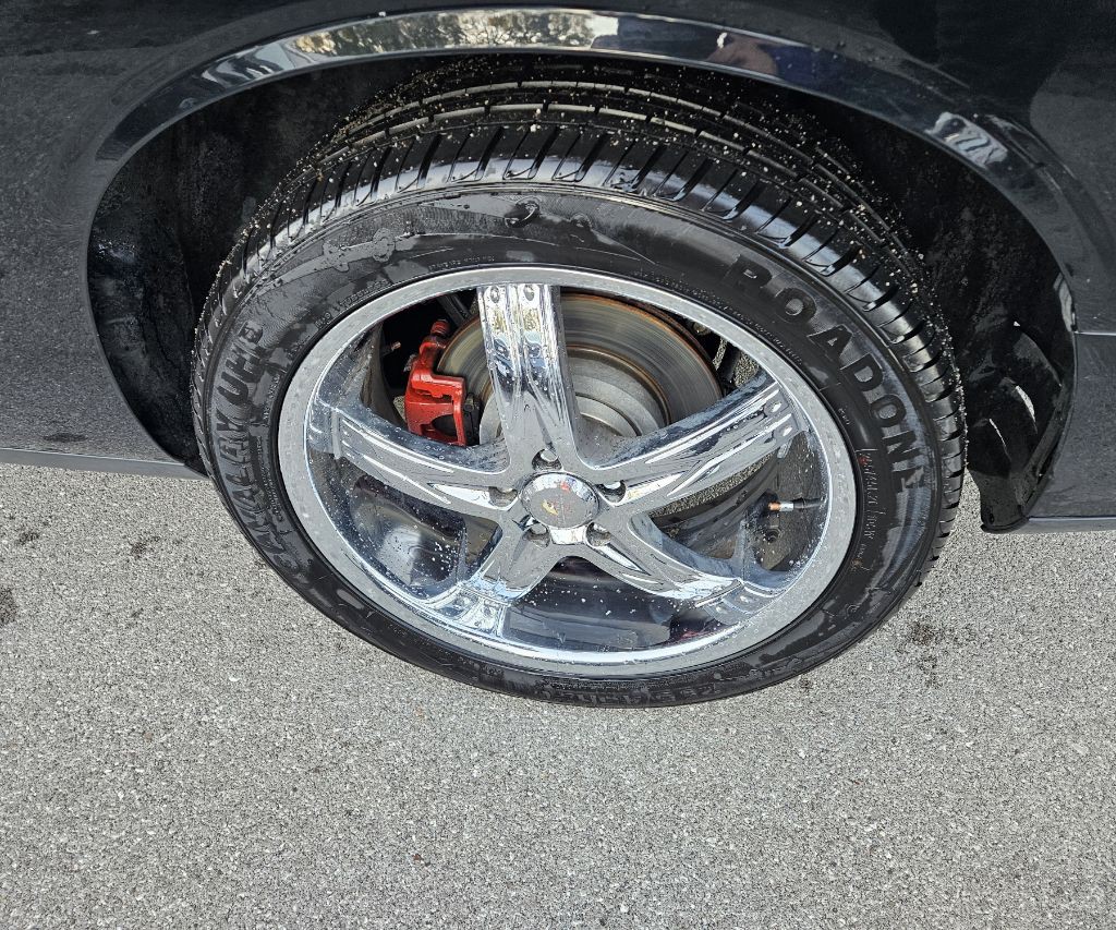 2016 Dodge Challenger Image 10