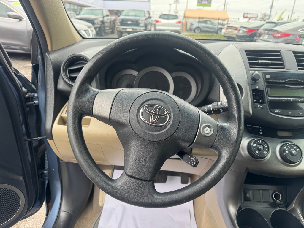2011 Toyota Rav4 Image 12