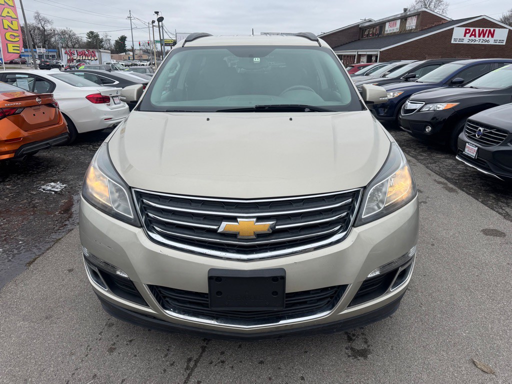 2015 Chevrolet Traverse Image 2