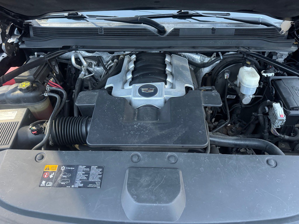 2016 Cadillac Escalade Image 24