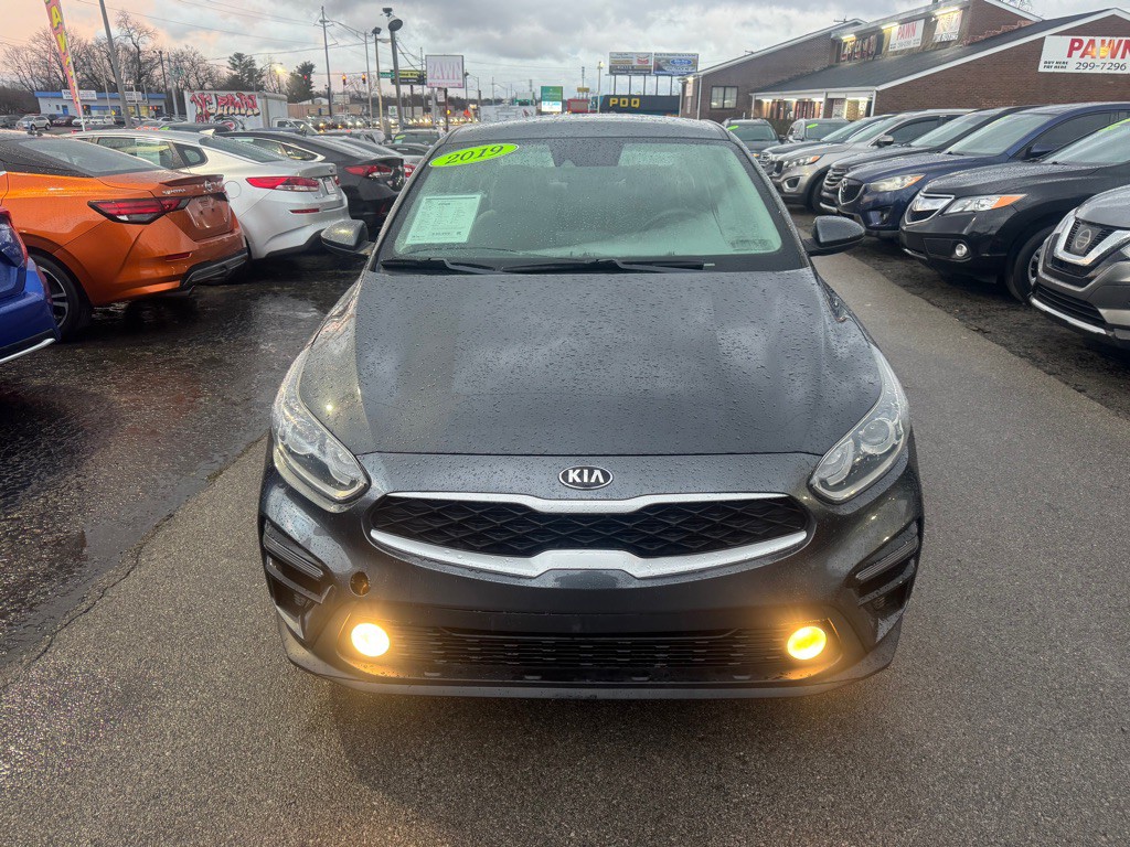 2019 Kia Forte Image 2