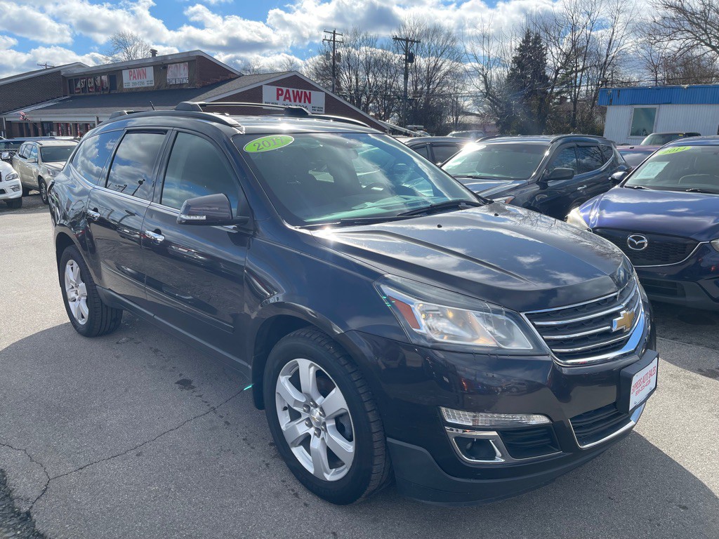 2017 Chevrolet Traverse Image 3