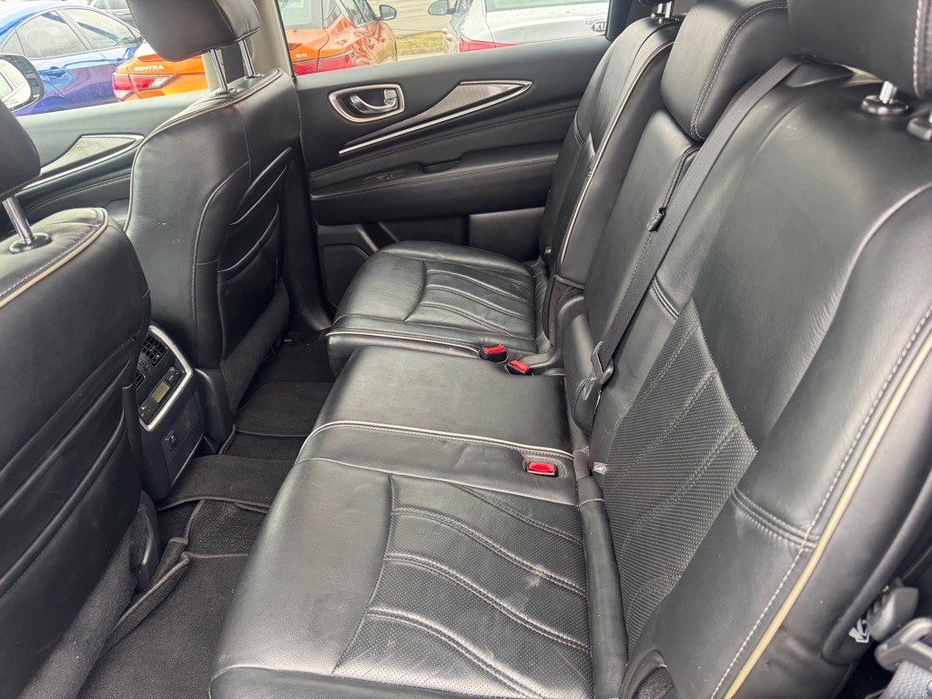 2017 INFINITI QX60 Image 16