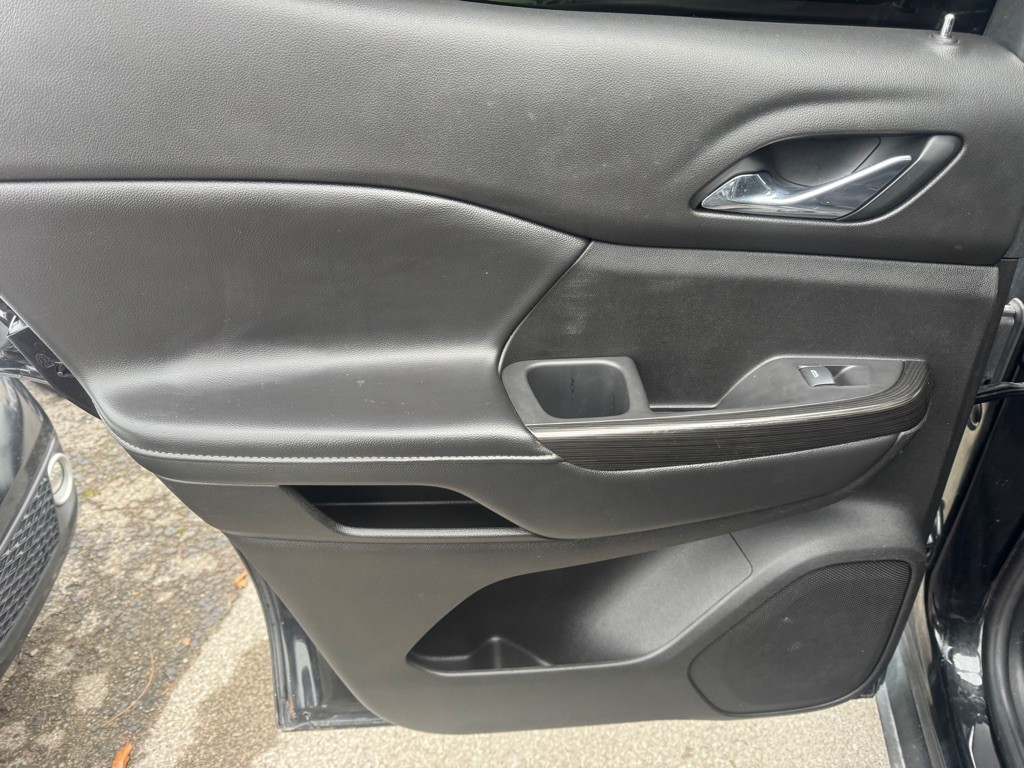 2019 GMC Acadia Image 19