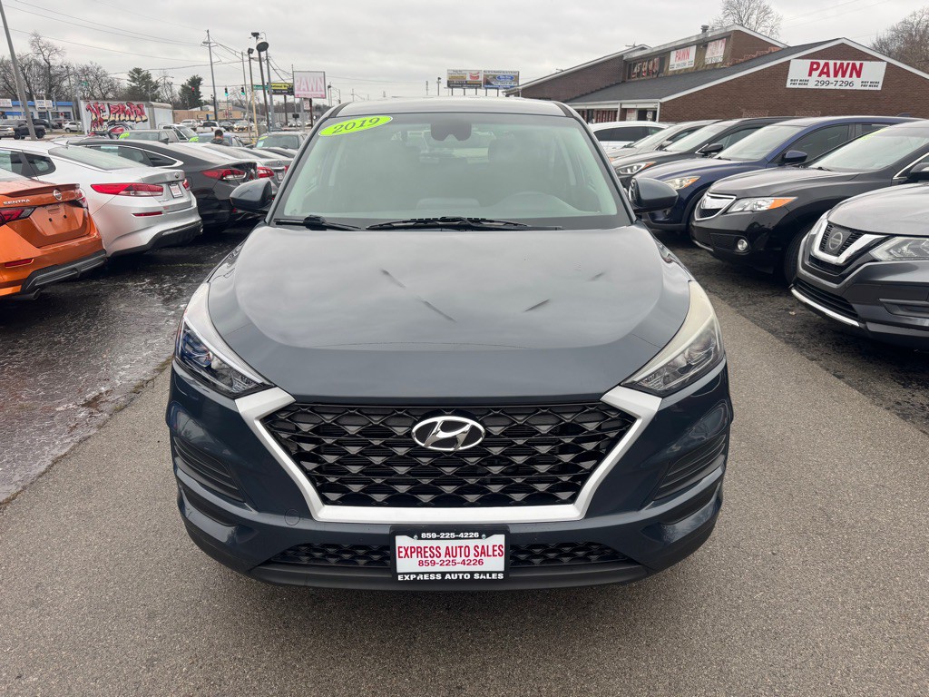2019 Hyundai Tucson Image 2