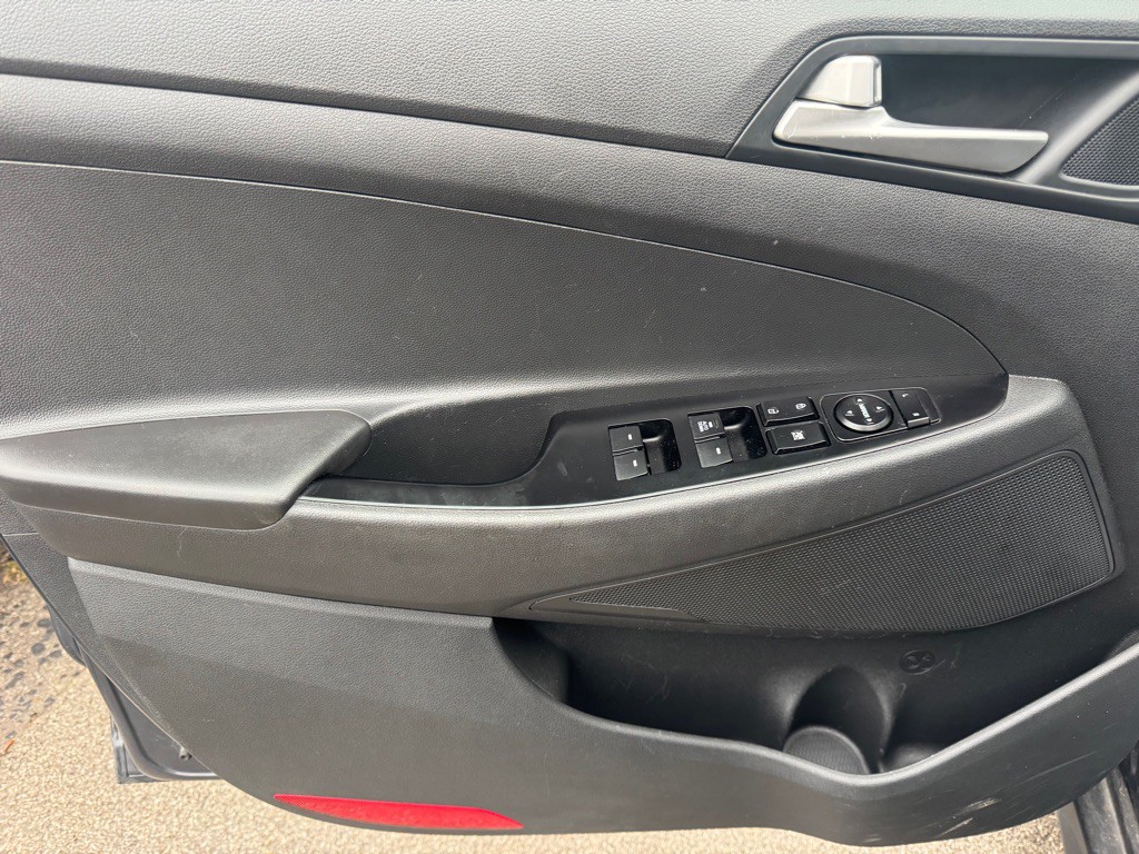 2019 Hyundai Tucson Image 16