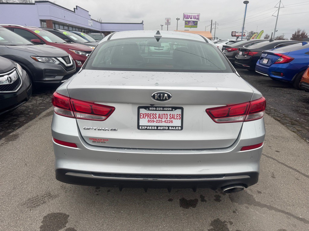 2019 Kia Optima Image 5