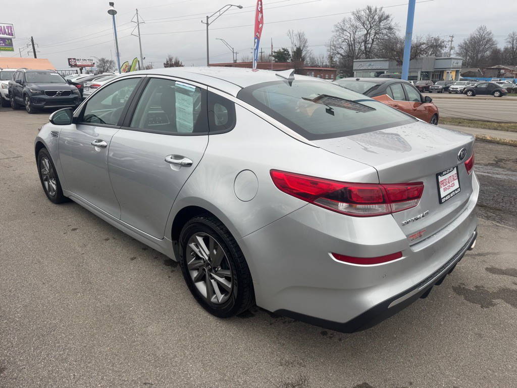 2019 Kia Optima Image 6