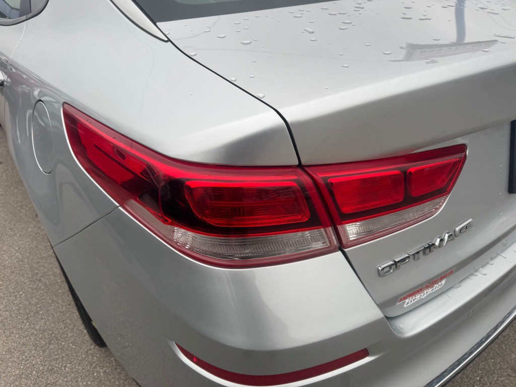 2019 Kia Optima Image 8