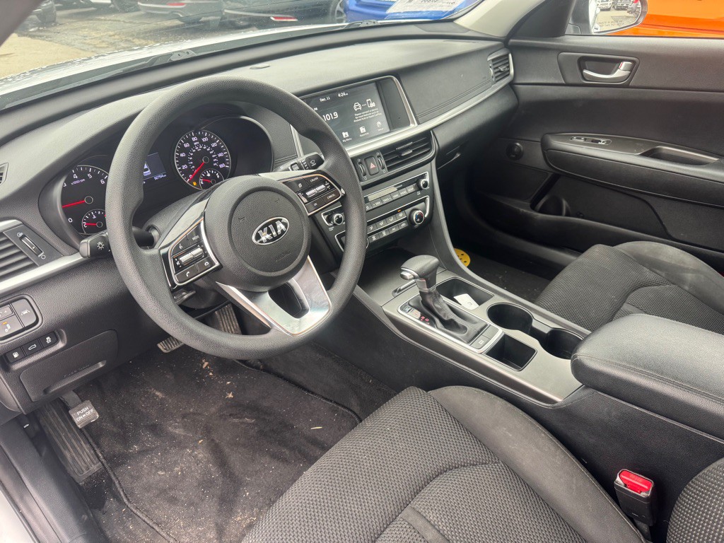2019 Kia Optima Image 11