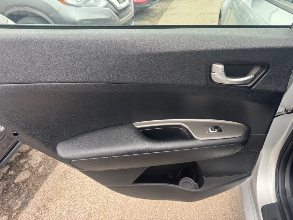 2019 Kia Optima Image 18