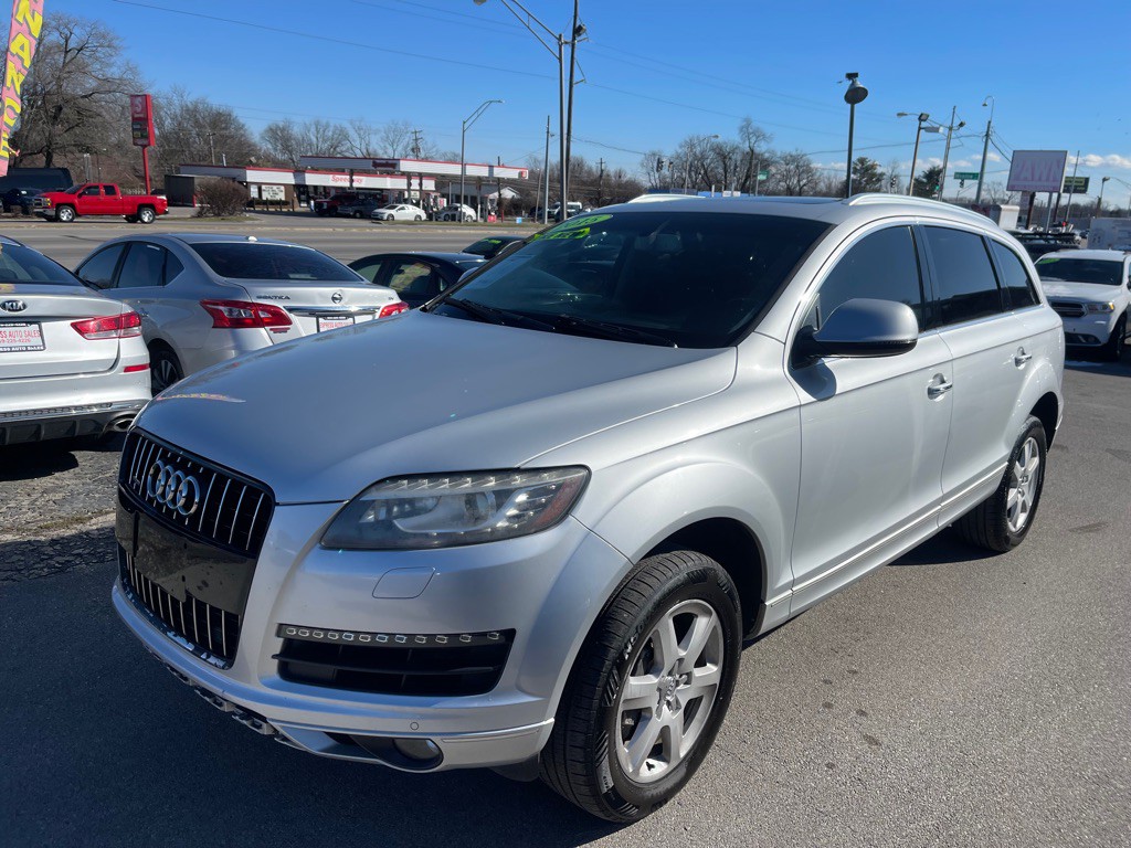 2015 Audi Q7 Image 1