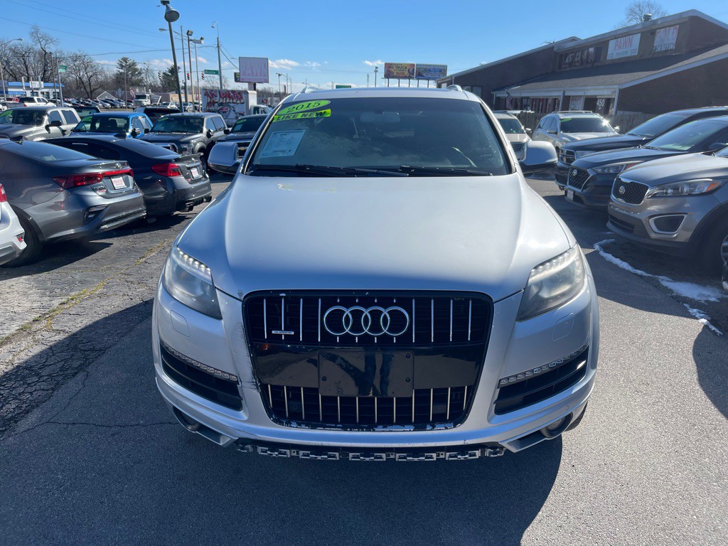 2015 Audi Q7 Image 2