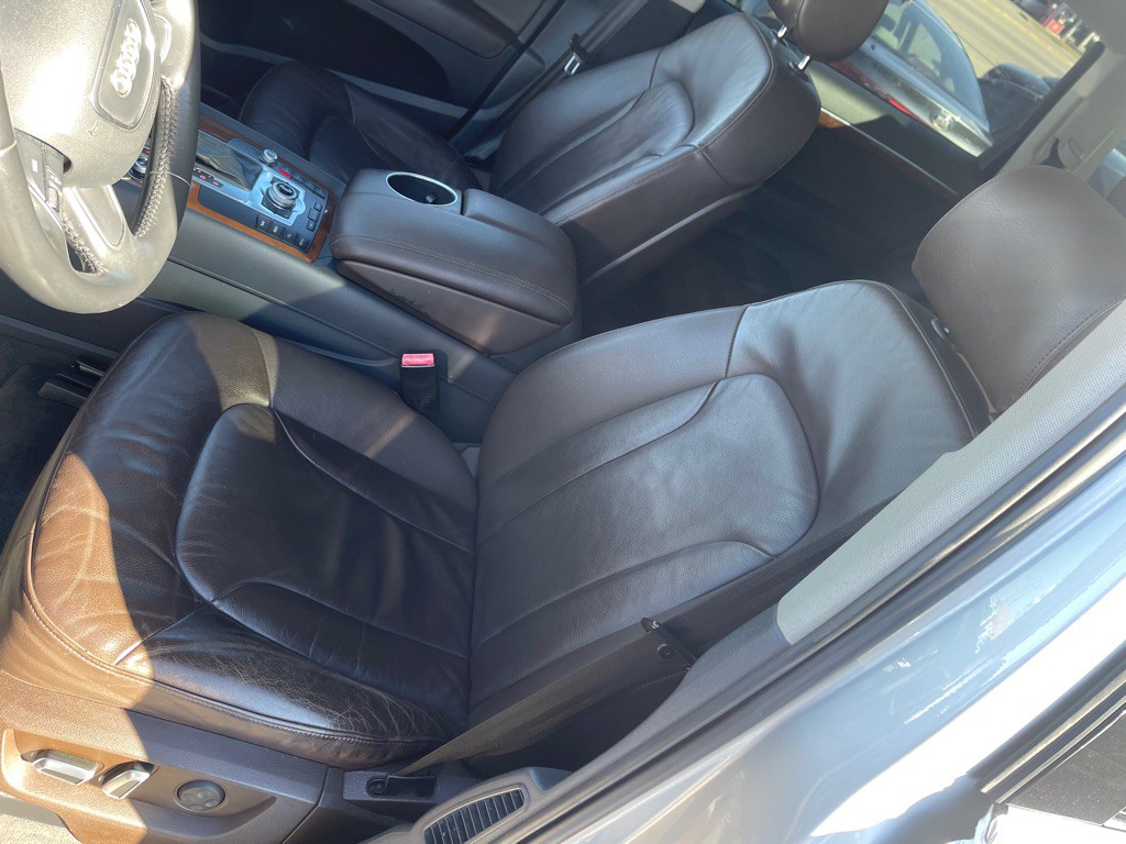 2015 Audi Q7 Image 10