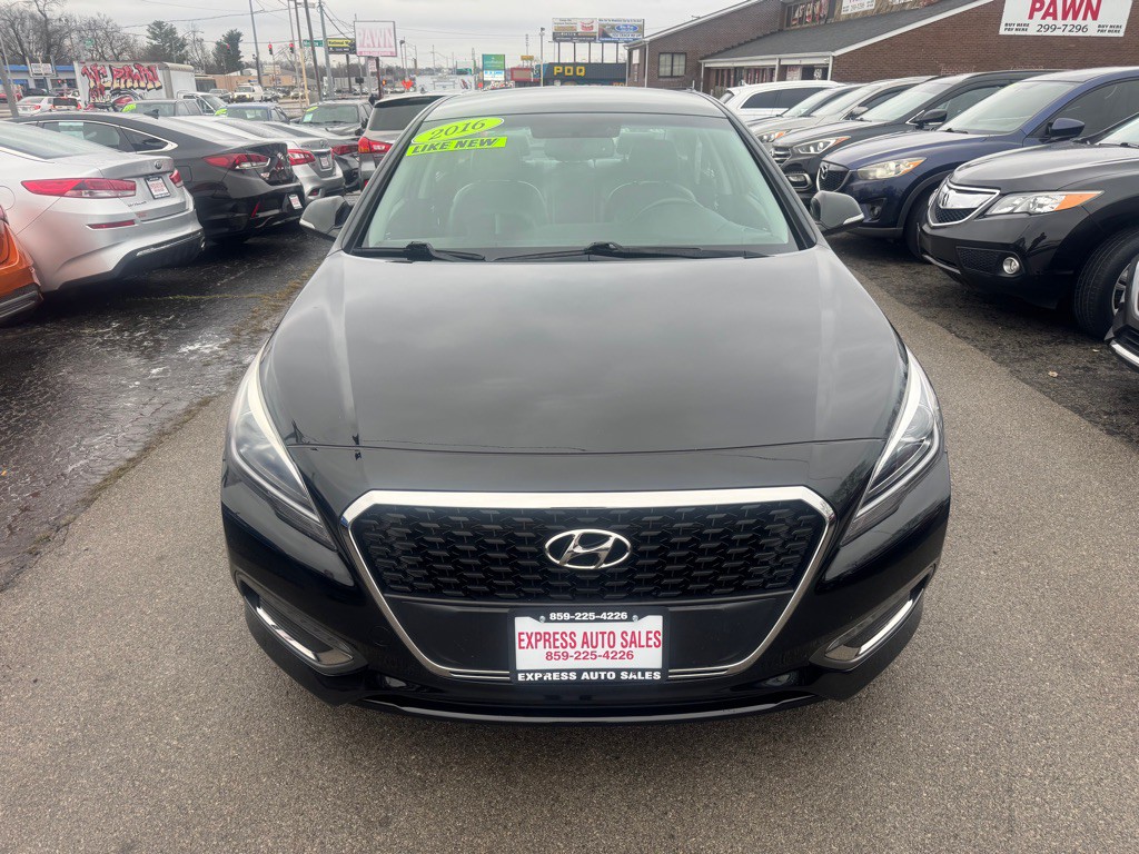 2016 Hyundai Sonata Image 2