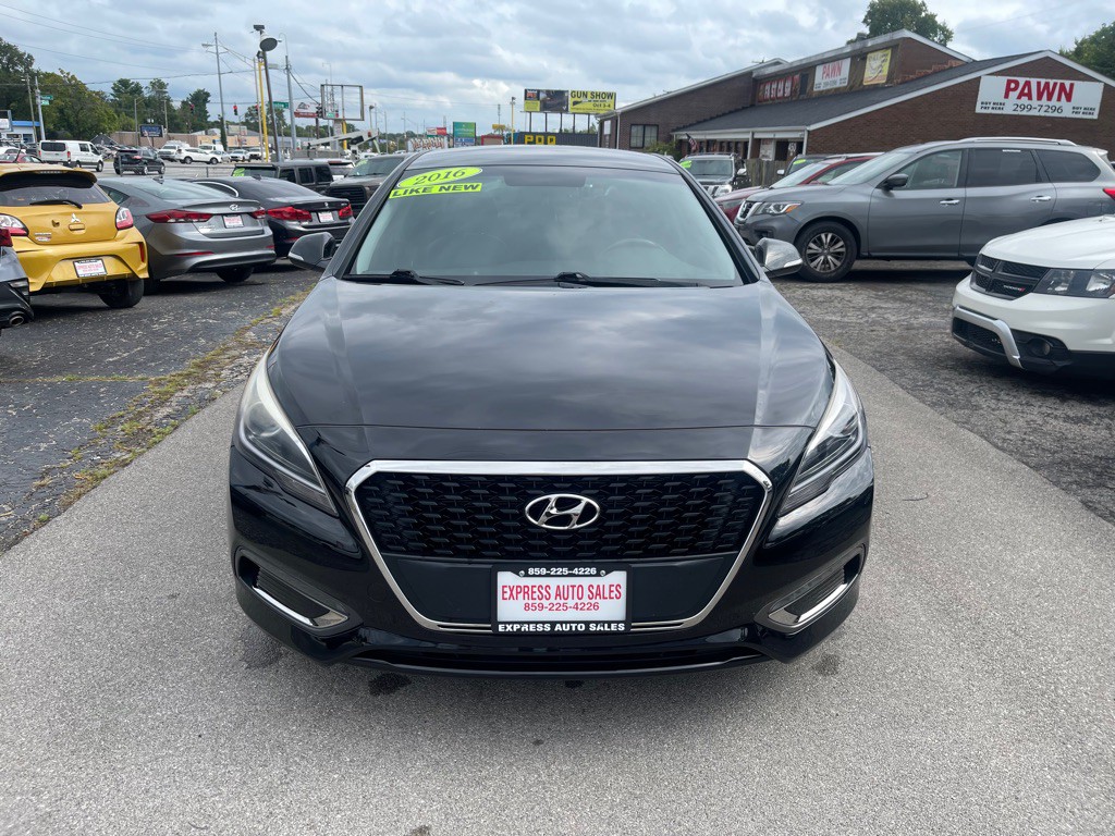 2016 Hyundai Sonata Image 2
