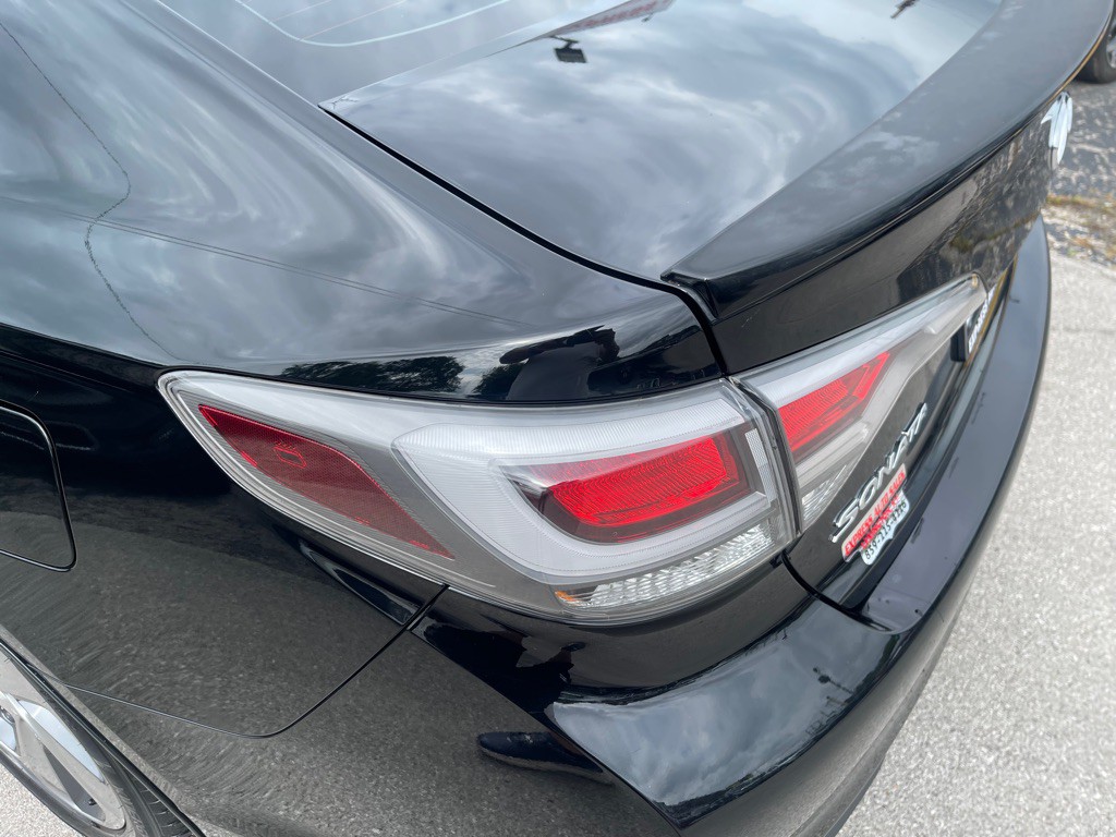 2016 Hyundai Sonata Image 8