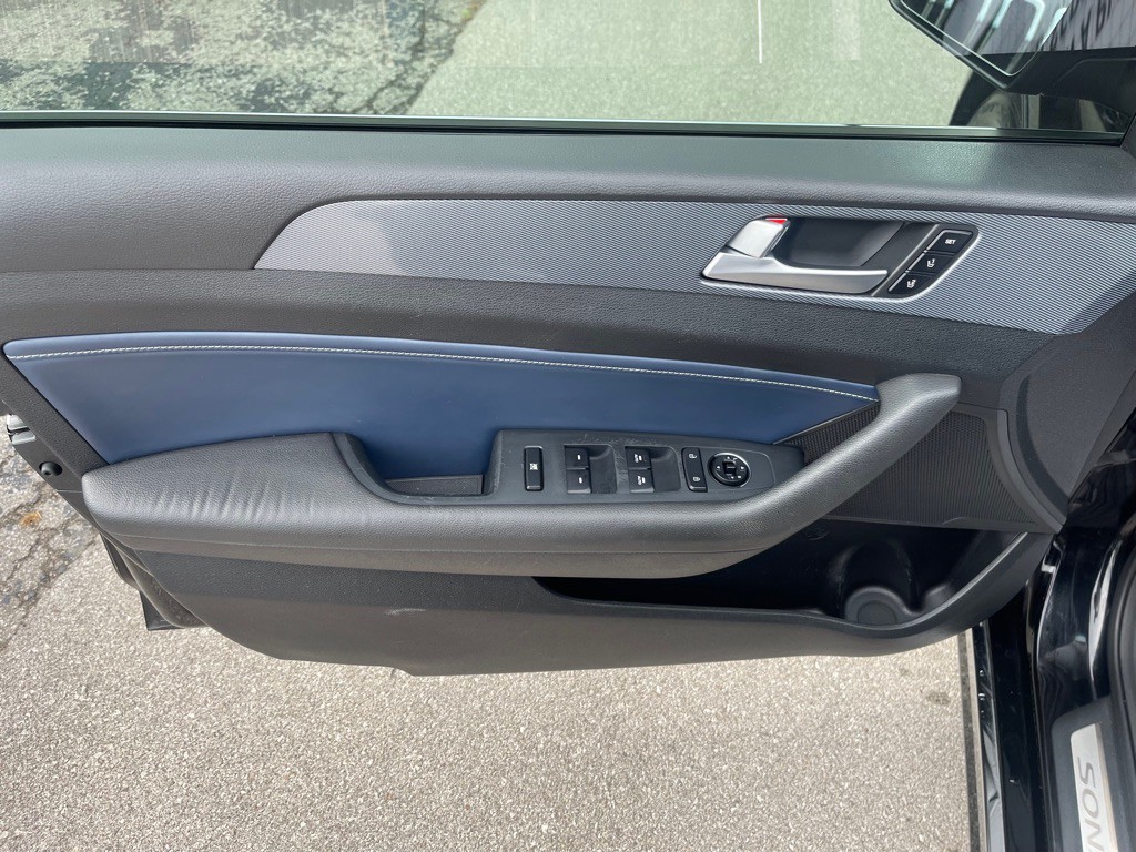 2016 Hyundai Sonata Image 9