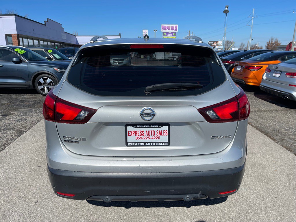 2019 Nissan Rogue Image 5